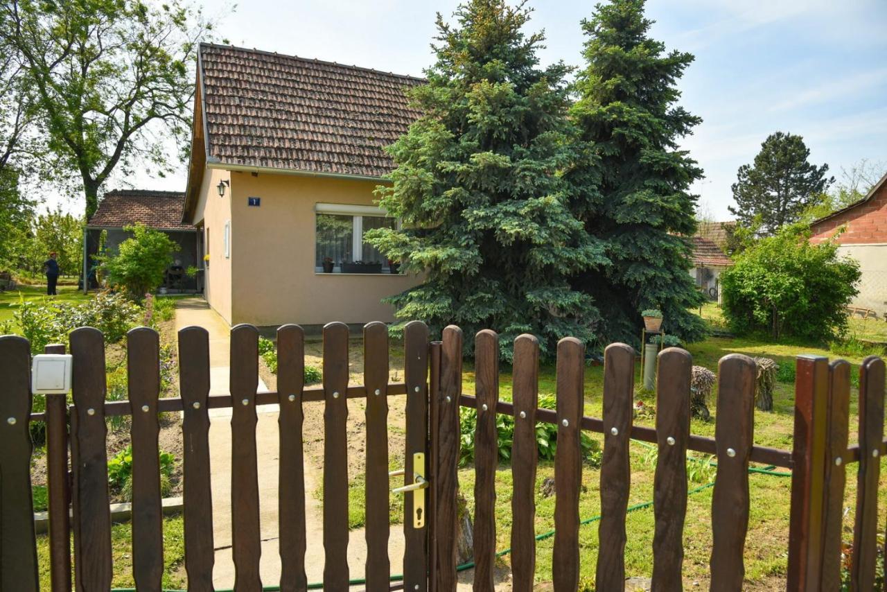 Maison d'hôtes Sobe Masa à Subotica Extérieur photo